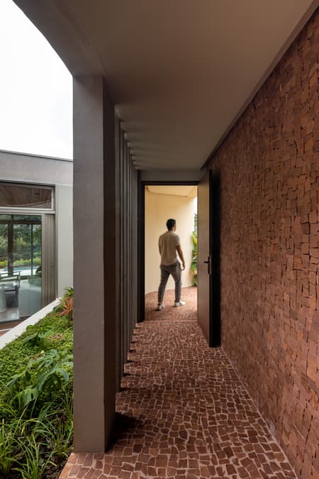 Axial House